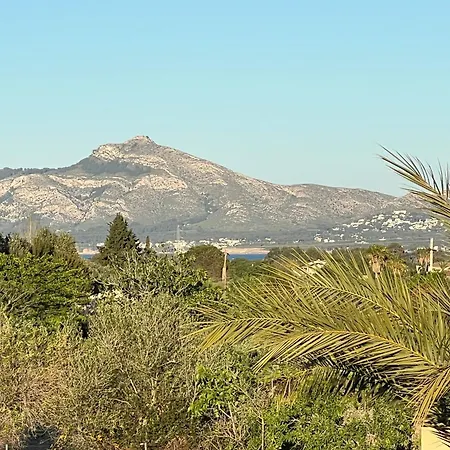 Апартаменты Poley *